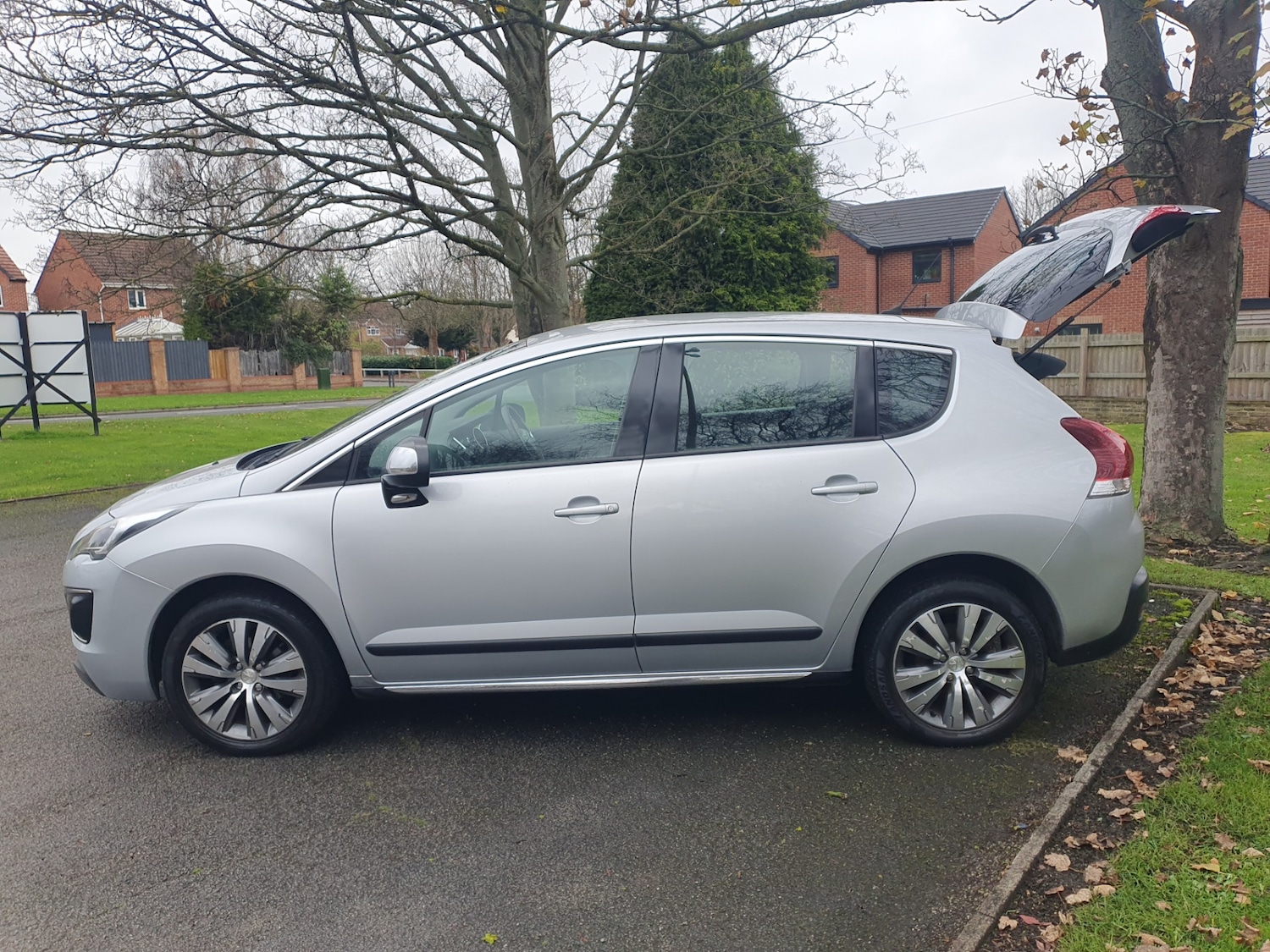 Used Peugeot 3008 2014 for sale - 76664316: Photo 6