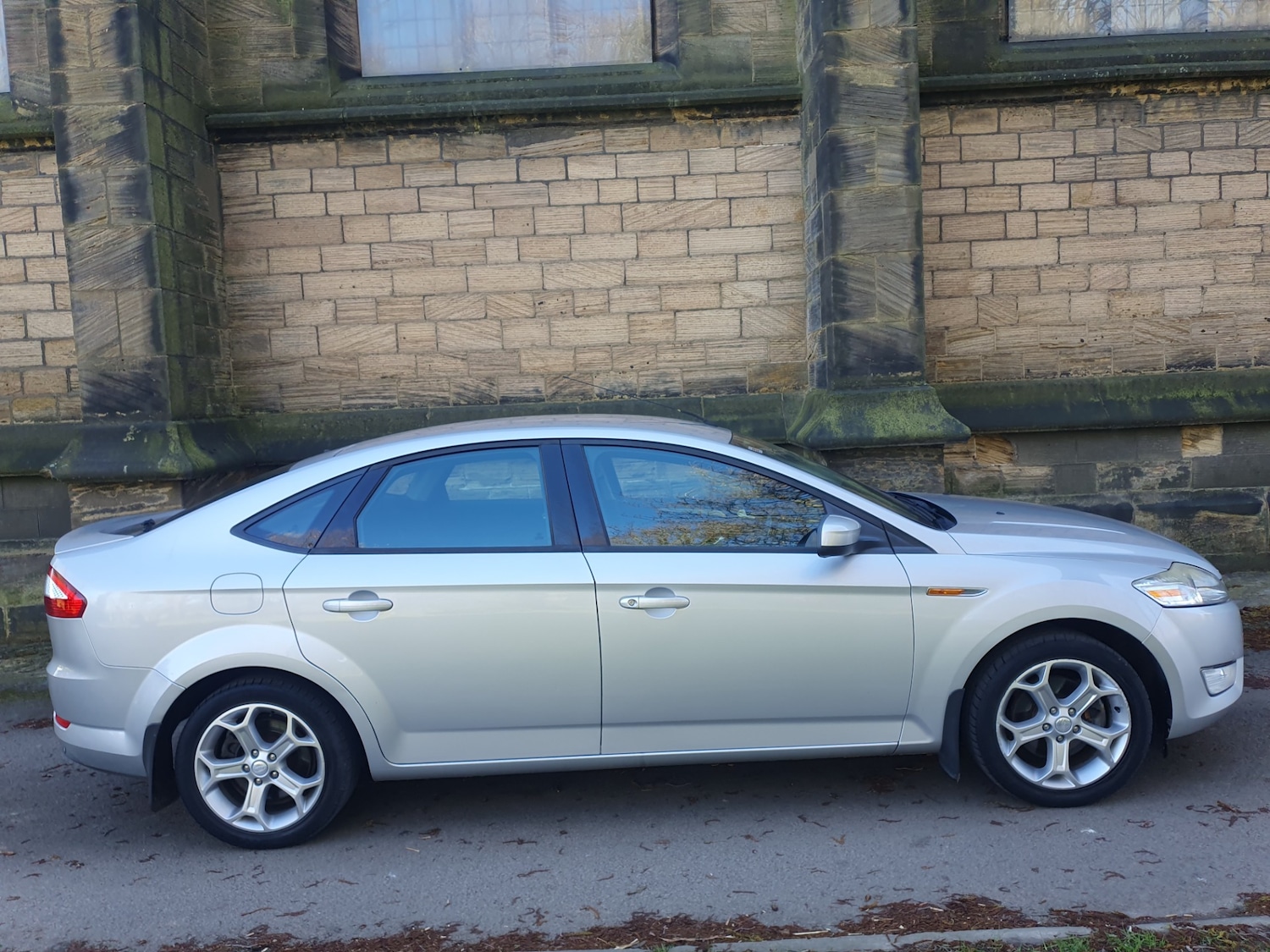 Used Ford Mondeo 2011 for sale - 77917224: Photo 12