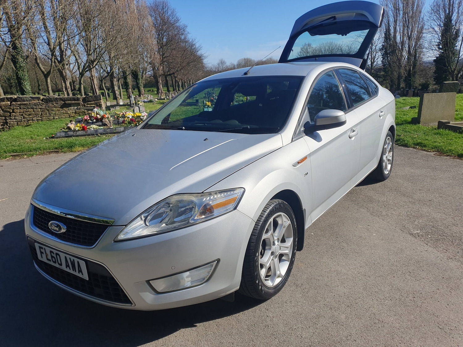 Used Ford Mondeo 2011 for sale - 77917224: Photo 2