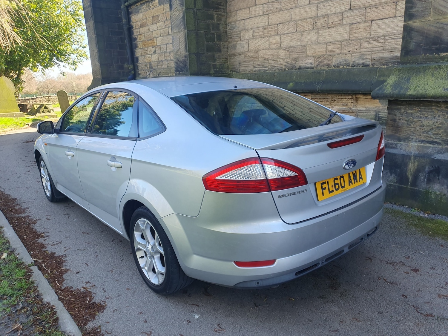 Used Ford Mondeo 2011 for sale - 77917224: Photo 24