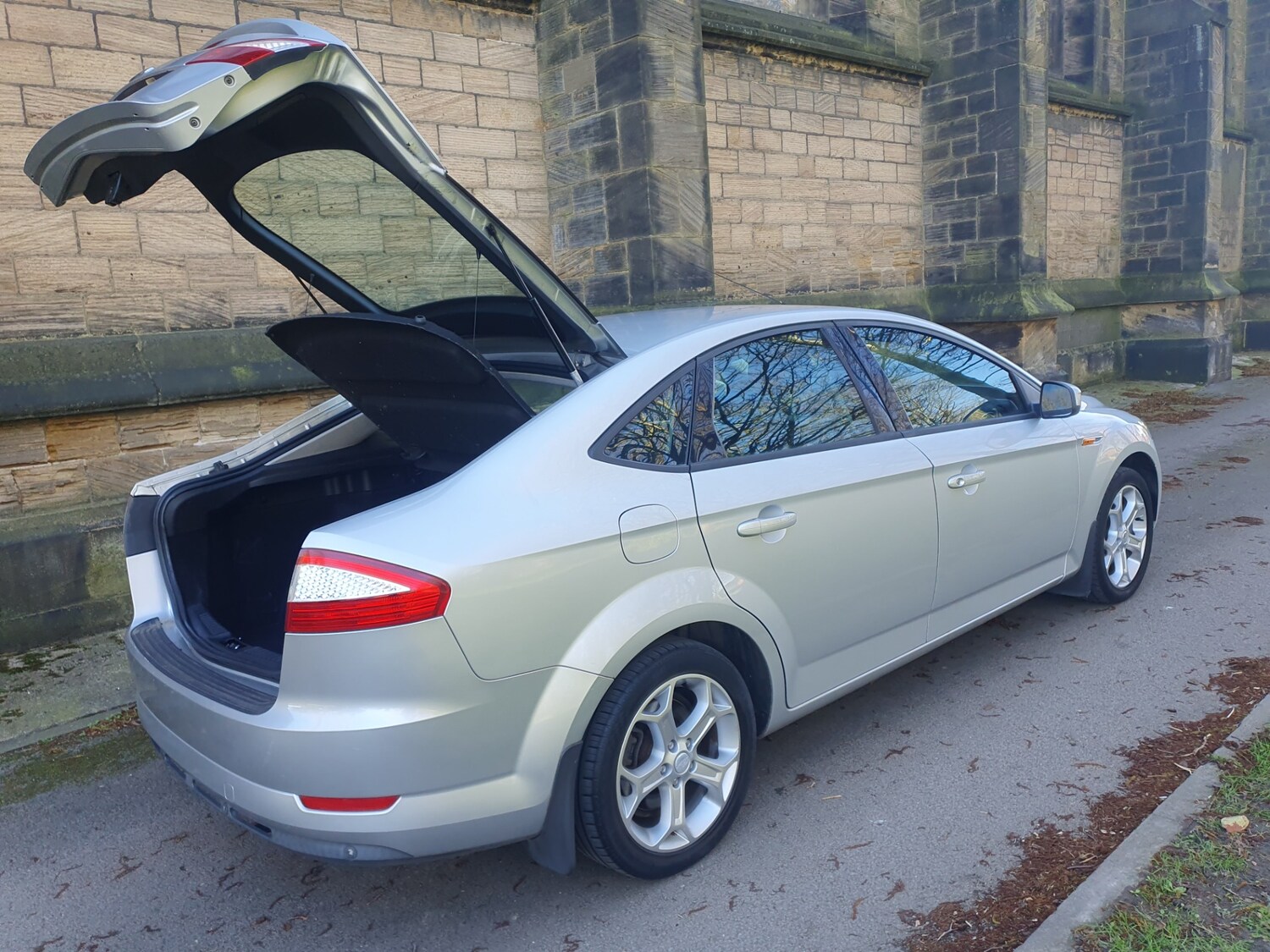 Used Ford Mondeo 2011 for sale - 77917224: Photo 36