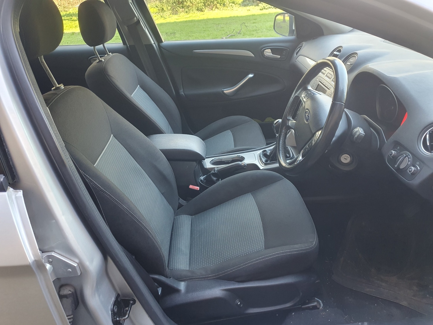 Used Ford Mondeo 2011 for sale - 77917224: Photo 8