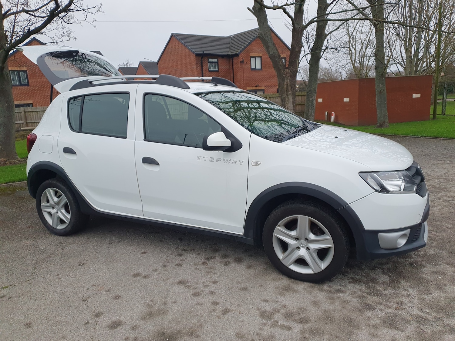 Used Dacia Sandero Stepway 2016 for sale - 77059313: Photo 20