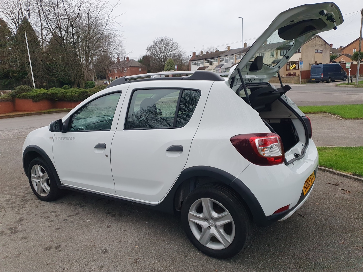 Used Dacia Sandero Stepway 2016 for sale - 77059313: Photo 24
