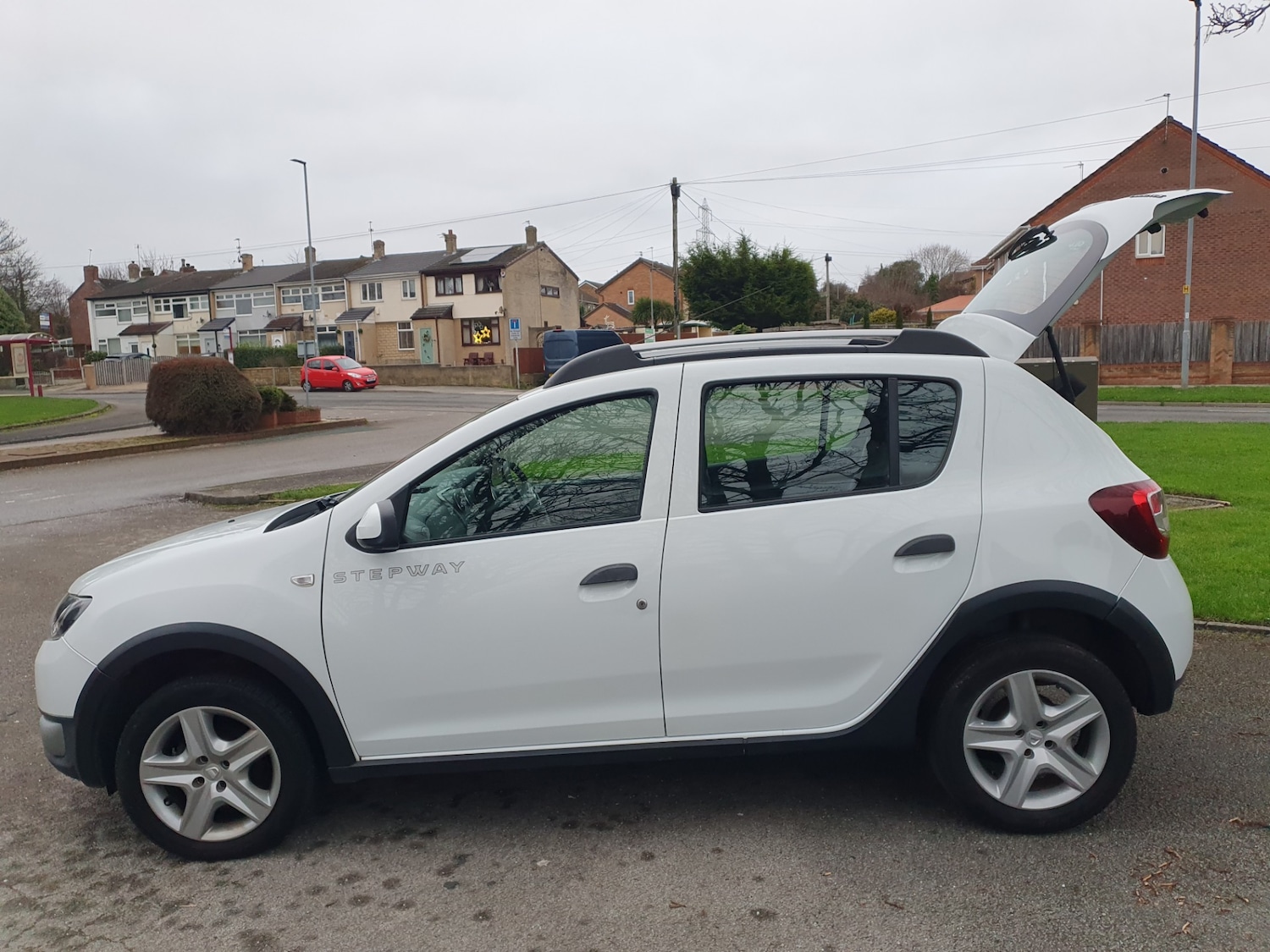 Used Dacia Sandero Stepway 2016 for sale - 77059313: Photo 25