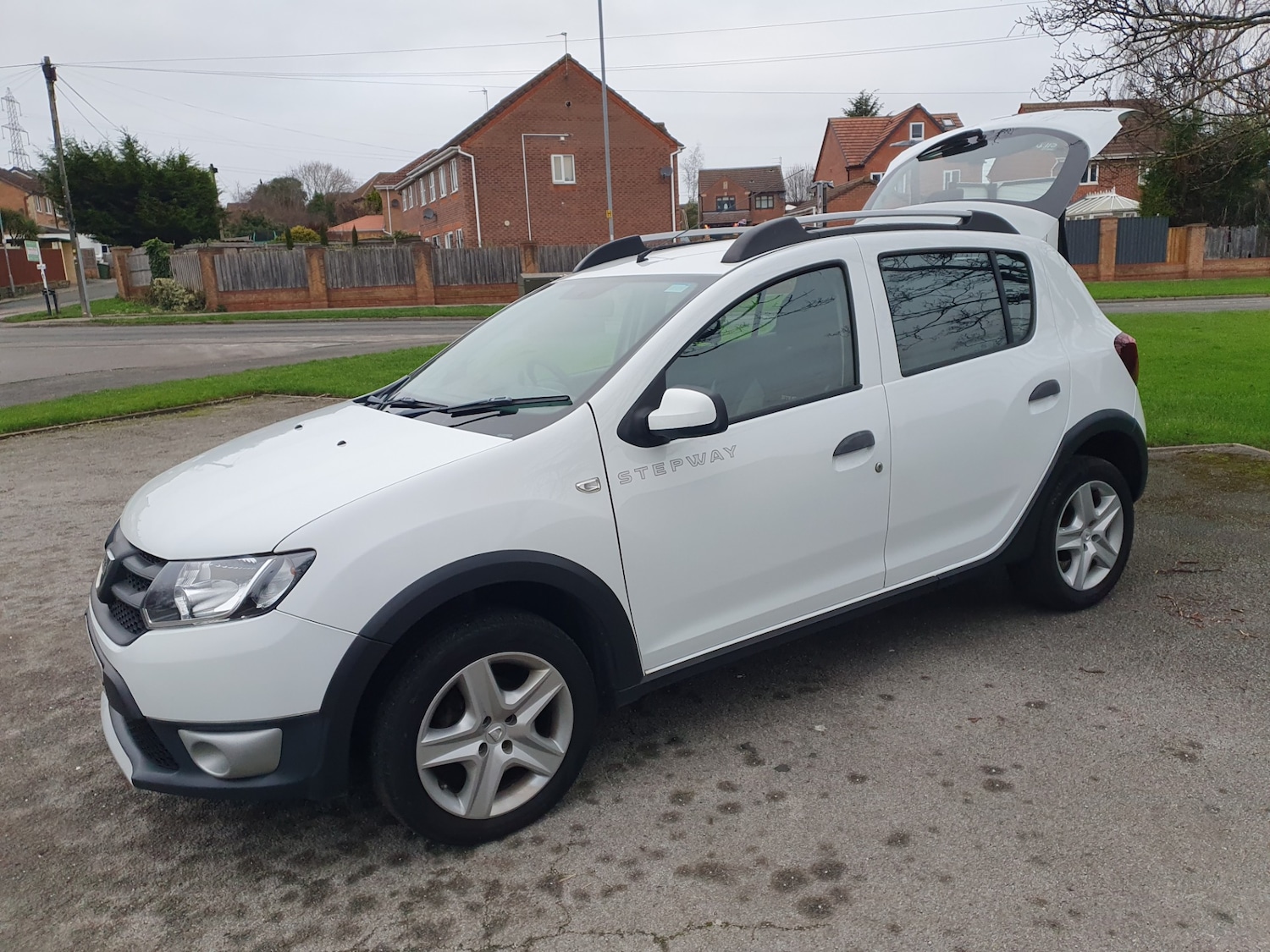 Used Dacia Sandero Stepway 2016 for sale - 77059313: Photo 27