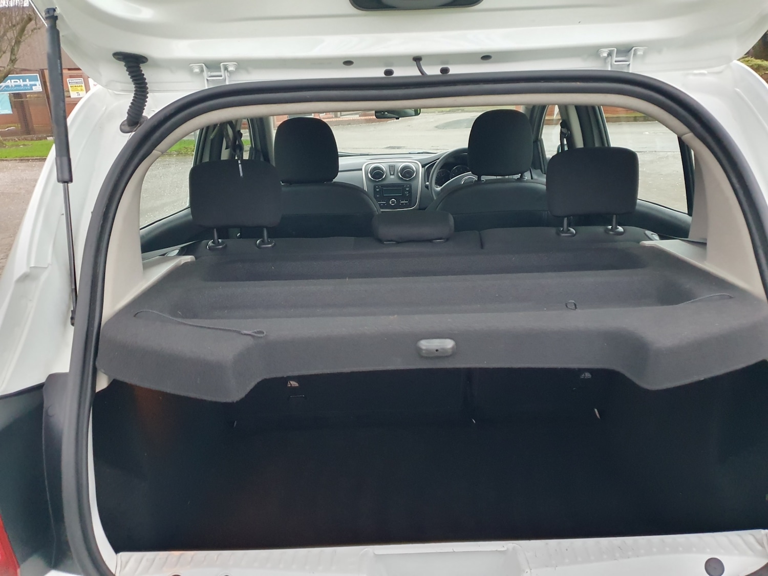 Used Dacia Sandero Stepway 2016 for sale - 77059313: Photo 31