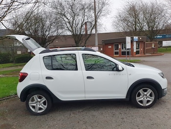 Used Dacia Sandero Stepway 2016 for sale - 77059313: Photo