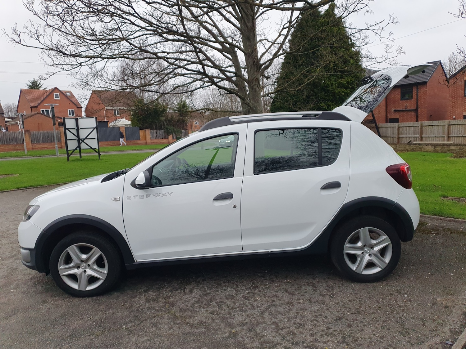 Used Dacia Sandero Stepway 2016 for sale - 77059313: Photo 5
