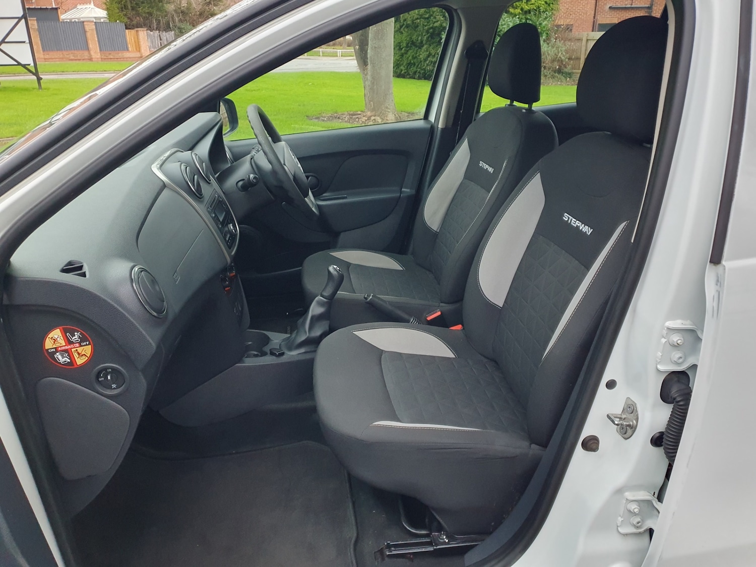 Used Dacia Sandero Stepway 2016 for sale - 77059313: Photo 50