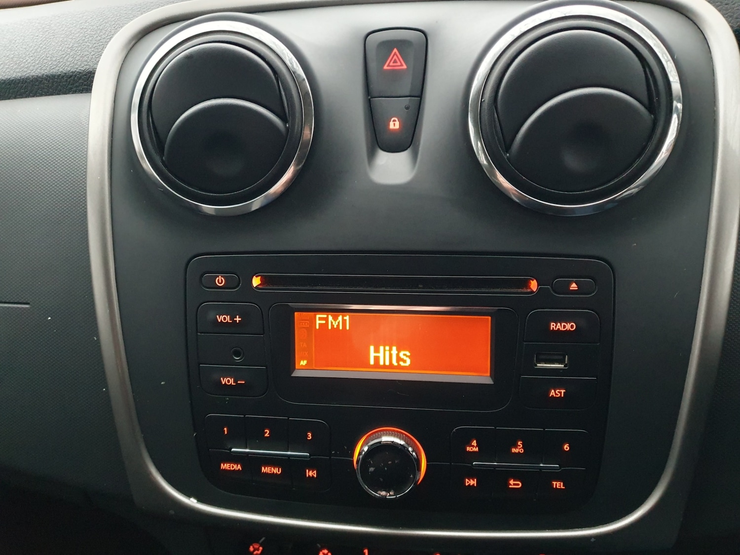 Used Dacia Sandero Stepway 2016 for sale - 77059313: Photo 52