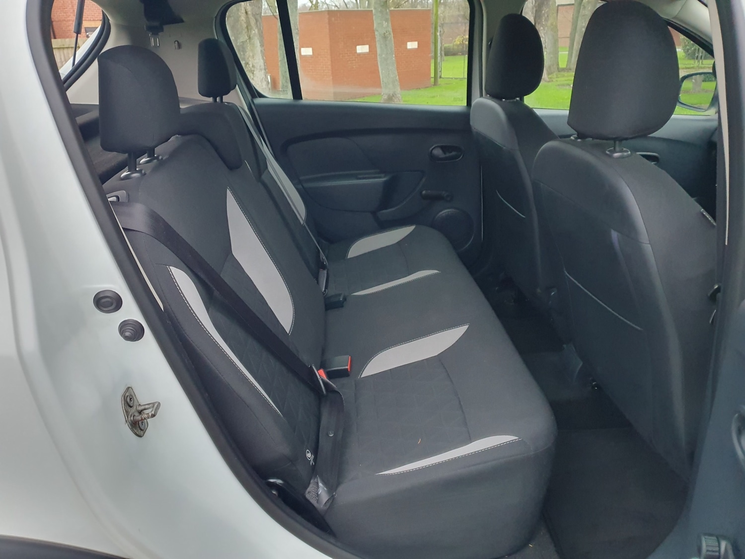 Used Dacia Sandero Stepway 2016 for sale - 77059313: Photo 9