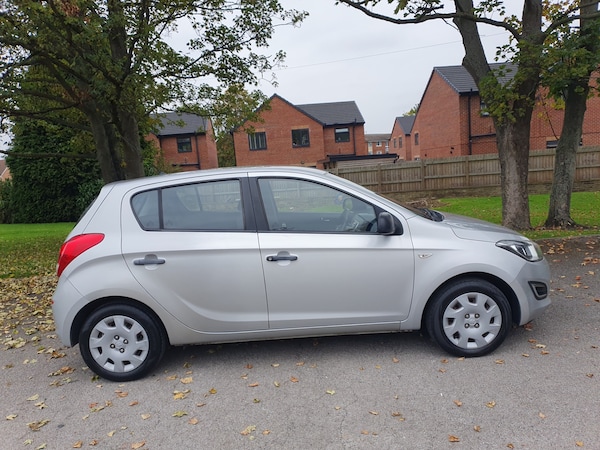 Used Hyundai i20 2013 for sale - 76300839: Photo 19