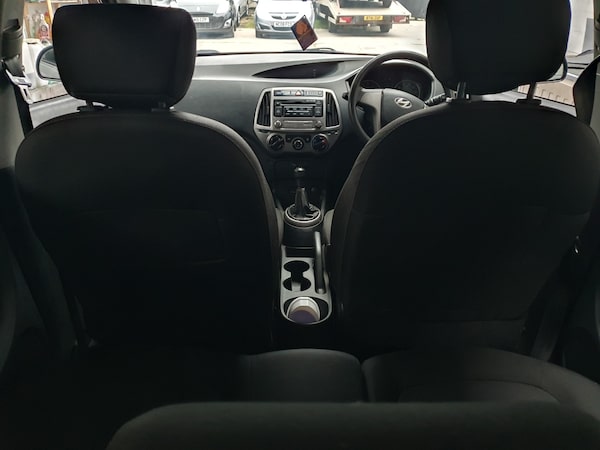 Used Hyundai i20 2013 for sale - 76300839: Photo 27