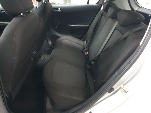 Used Hyundai i20 2013 for sale - 76300839: Photo 29