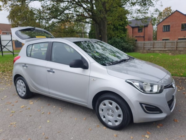 Used Hyundai i20 2013 for sale - 76300839: Photo 45