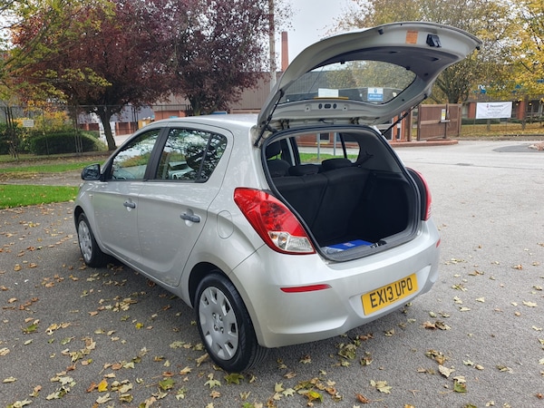 Used Hyundai i20 2013 for sale - 76300839: Photo 49