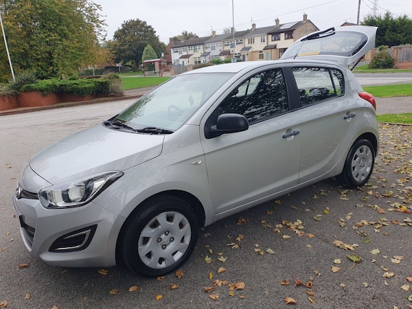Used Hyundai i20 2013 for sale - 76300839: Photo 52