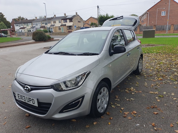 Used Hyundai i20 2013 for sale - 76300839: Photo 53