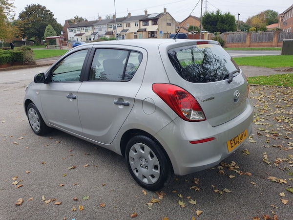 Used Hyundai i20 2013 for sale - 76300839: Photo 61