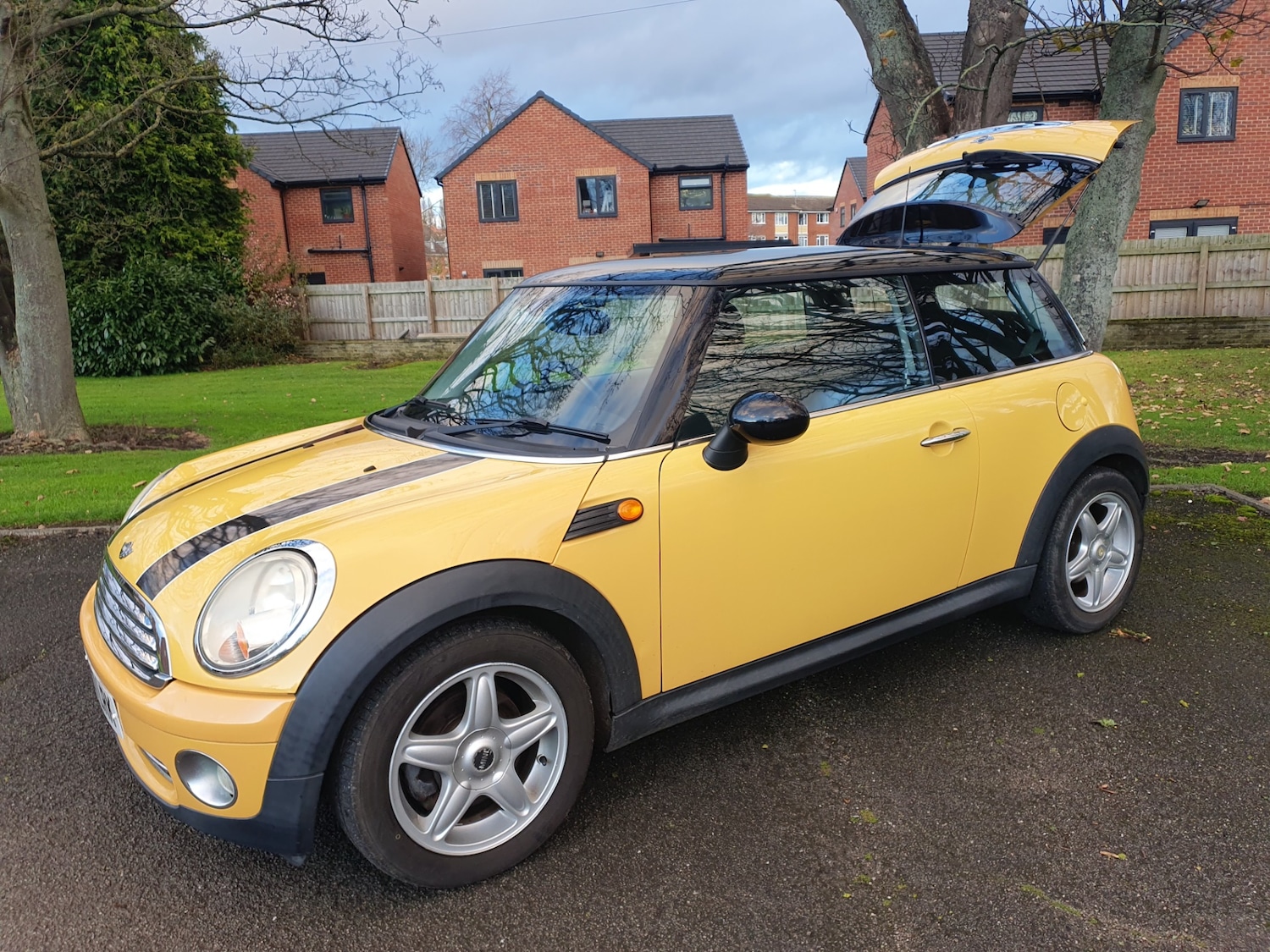 Used MINI Hatch 2007 for sale - 76722757: Photo 2