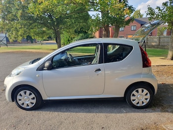 Used Peugeot 107 2012 for sale - 79518664: Photo