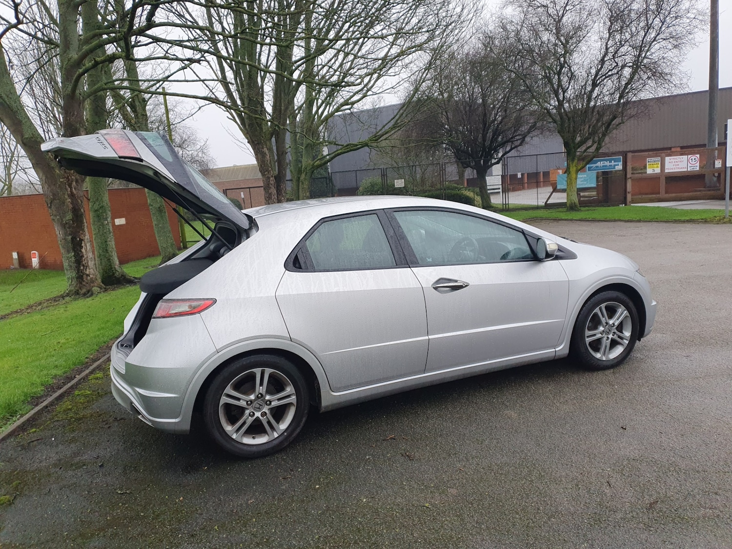 Used Honda Civic 2011 for sale - 77505976: Photo 10