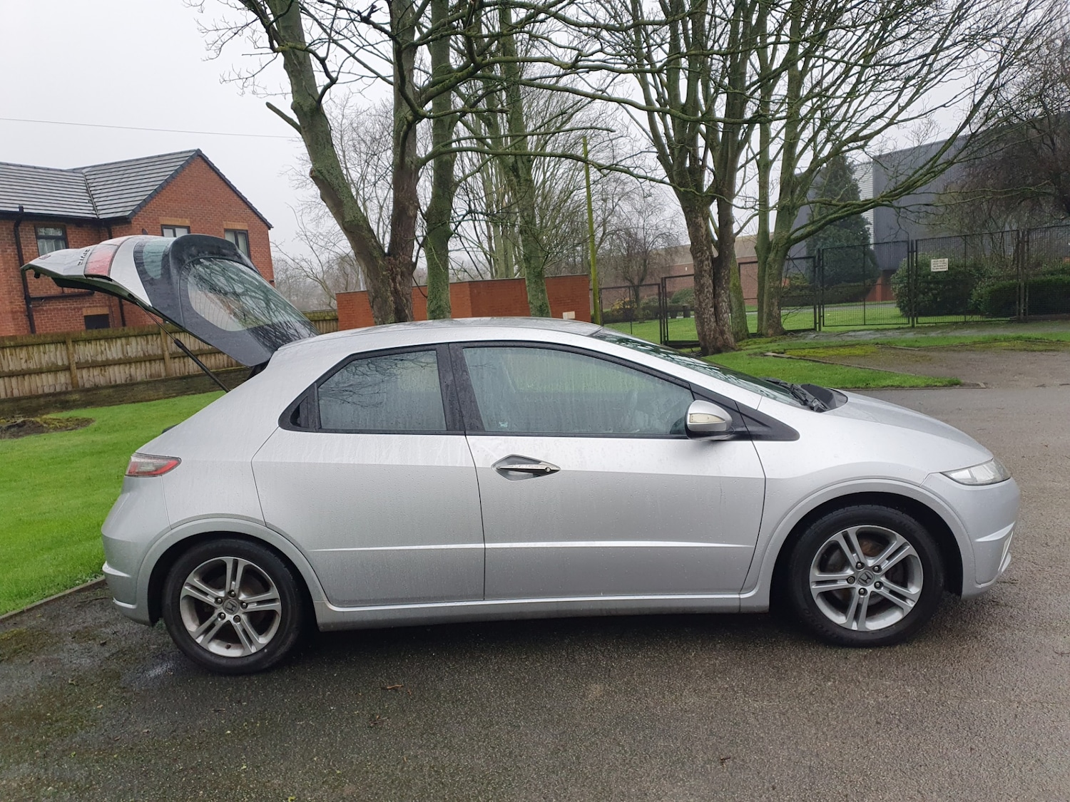 Used Honda Civic 2011 for sale - 77505976: Photo 11