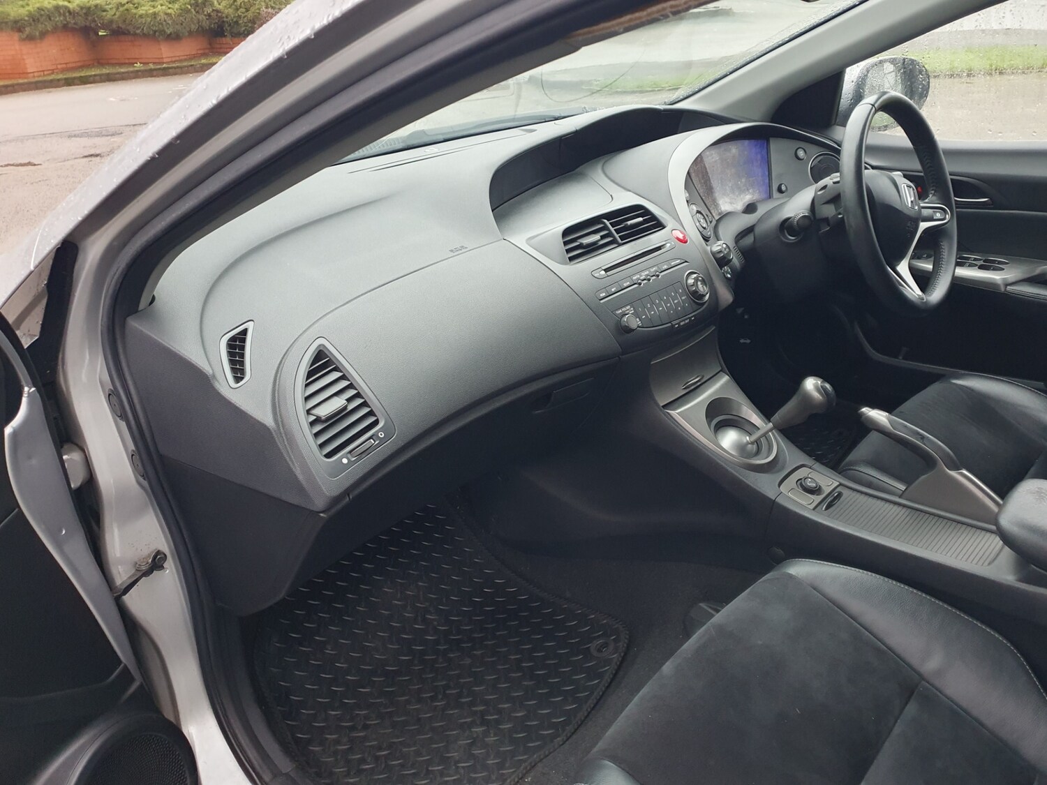 Used Honda Civic 2011 for sale - 77505976: Photo 25