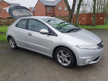 Used Honda Civic 2011 for sale - 77505976: Photo