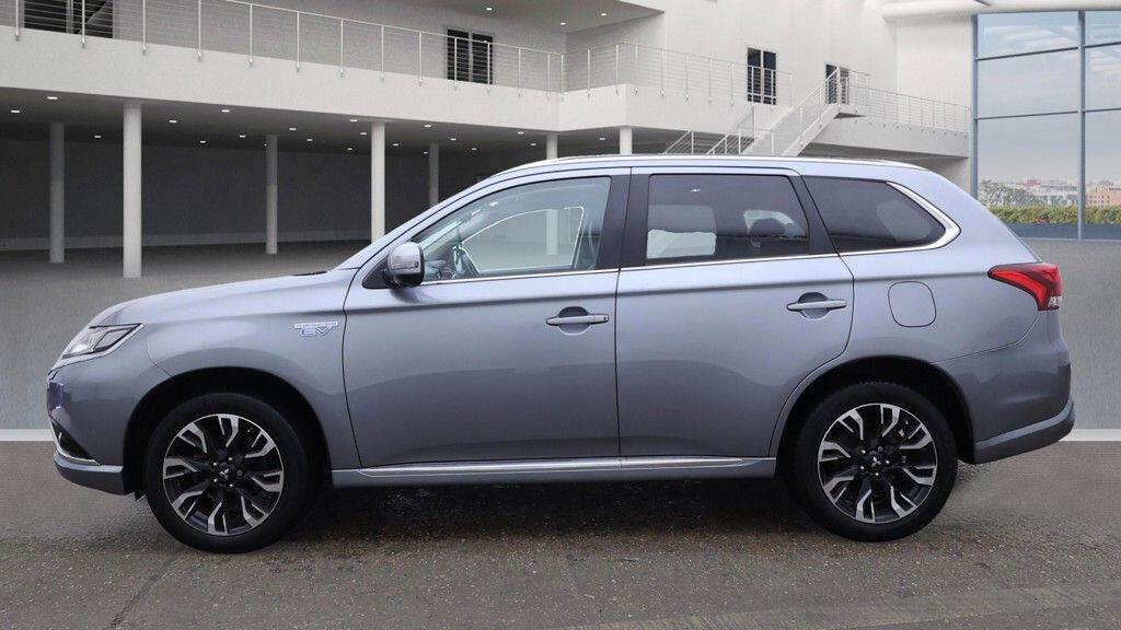 Used Mitsubishi Outlander 2016 for sale - 76189130: Photo 6