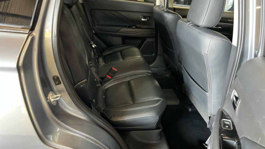 Used Mitsubishi Outlander 2016 for sale - 76189130: Photo 7