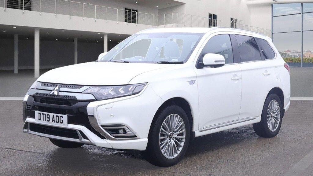 Used Mitsubishi Outlander 2019 for sale - 76360877: Photo 2