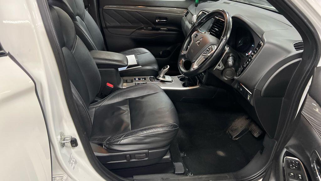 Used Mitsubishi Outlander 2019 for sale - 76360877: Photo 8