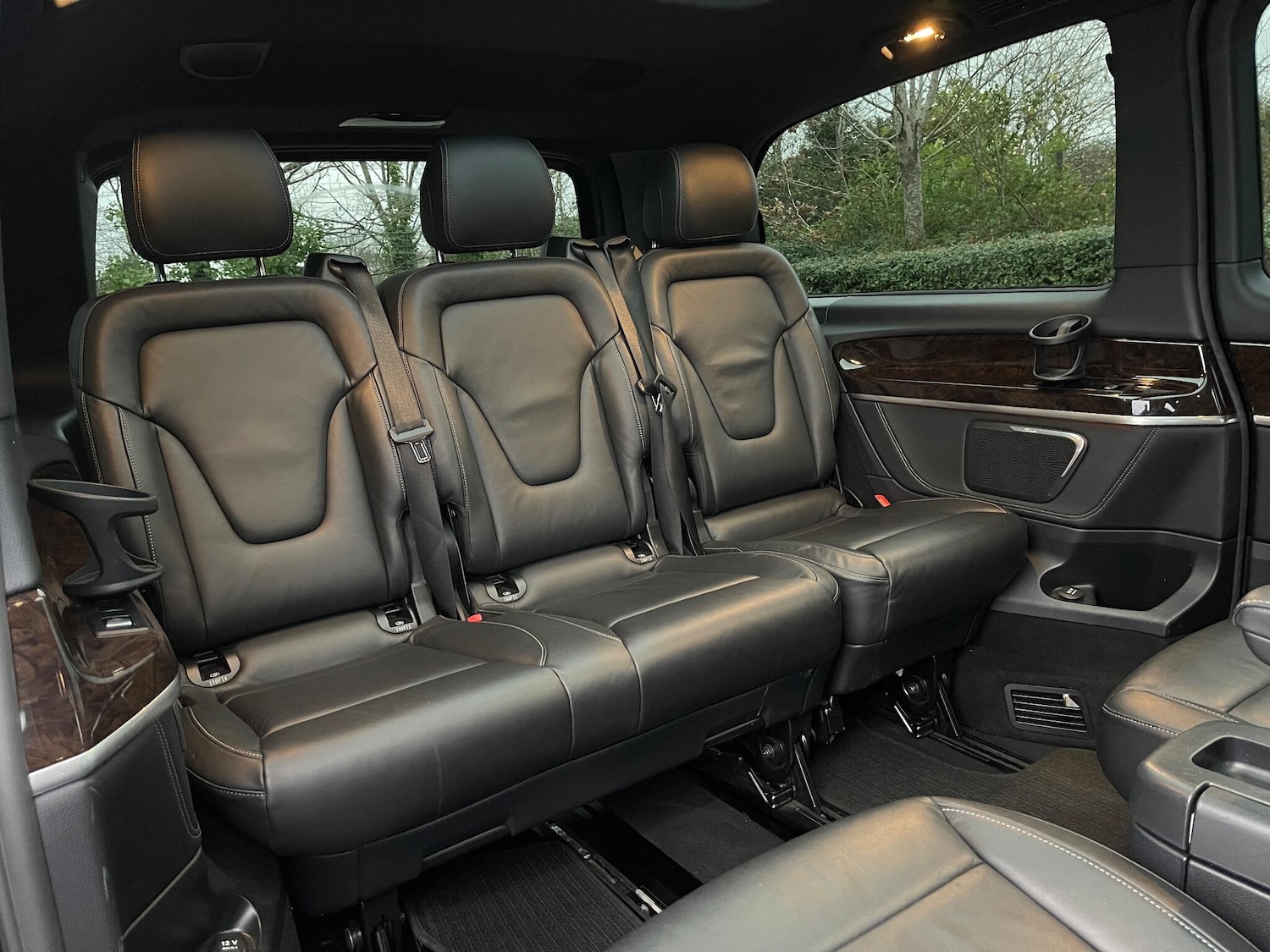 Used Mercedes-Benz V-Class 2016 for sale - 76952962: Photo 14