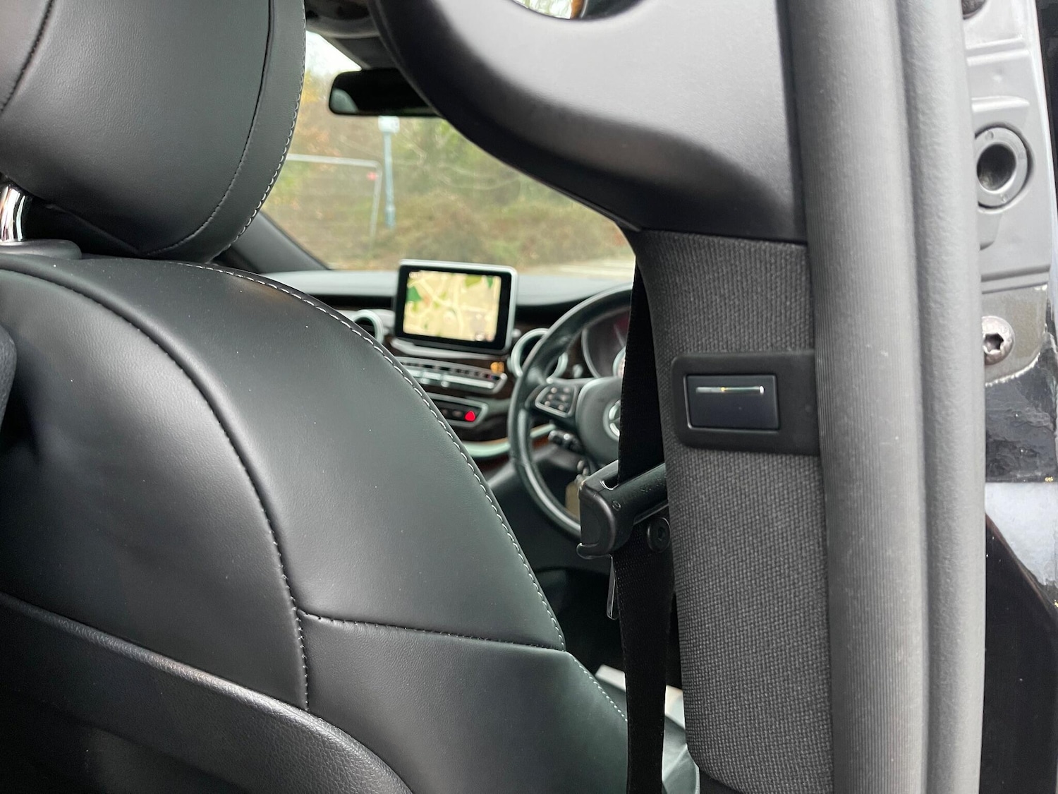 Used Mercedes-Benz V-Class 2016 for sale - 76952962: Photo 16