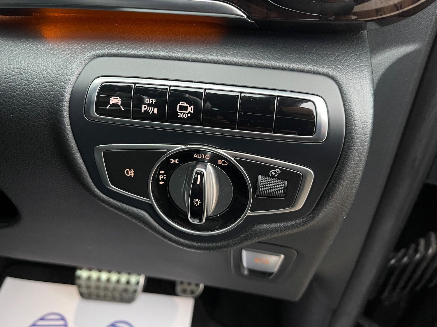 Used Mercedes-Benz V-Class 2016 for sale - 76952962: Photo 17