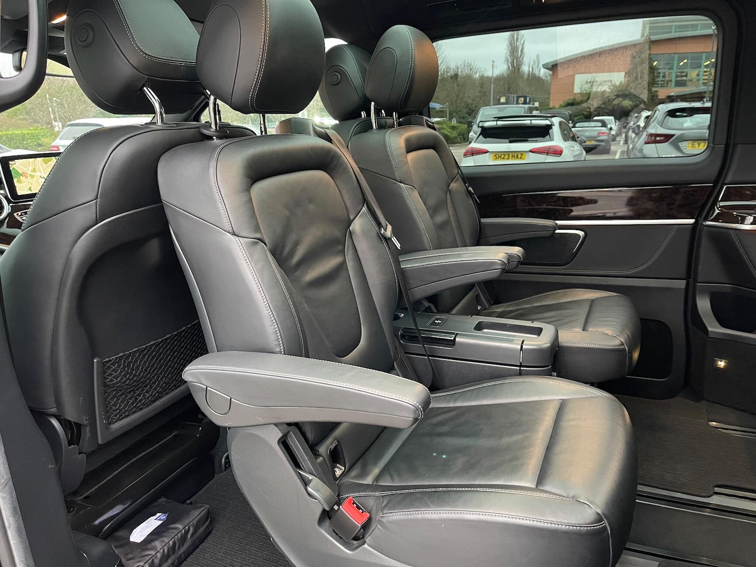 Used Mercedes-Benz V-Class 2016 for sale - 76952962: Photo 28