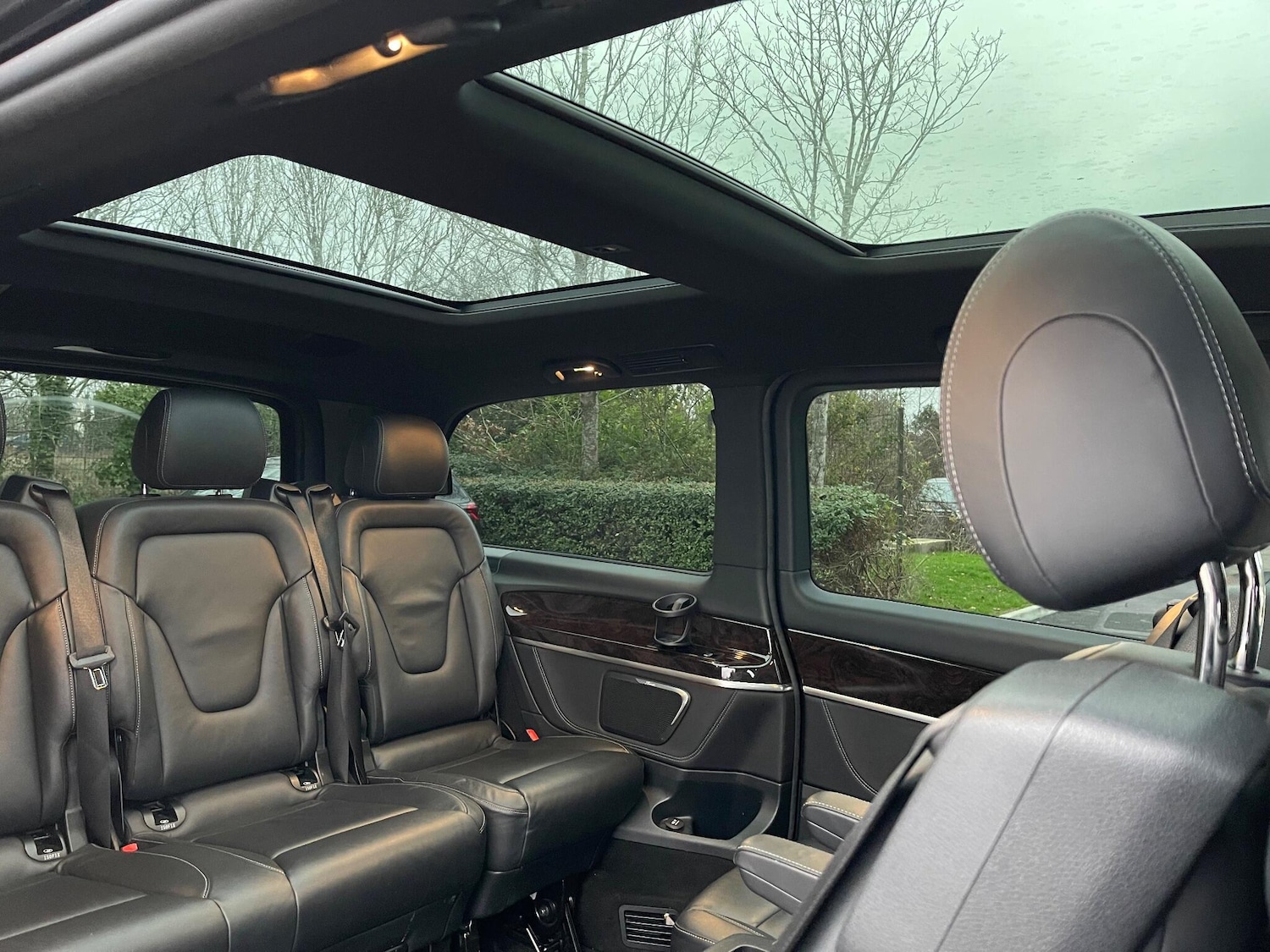 Used Mercedes-Benz V-Class 2016 for sale - 76952962: Photo 8