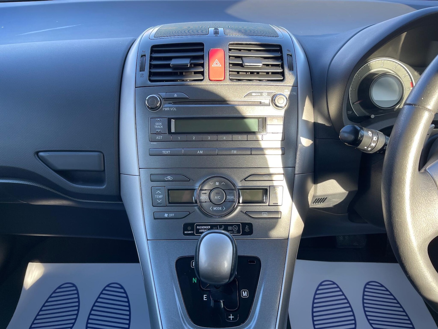 Used Toyota Auris 2009 for sale - 76952345: Photo 10