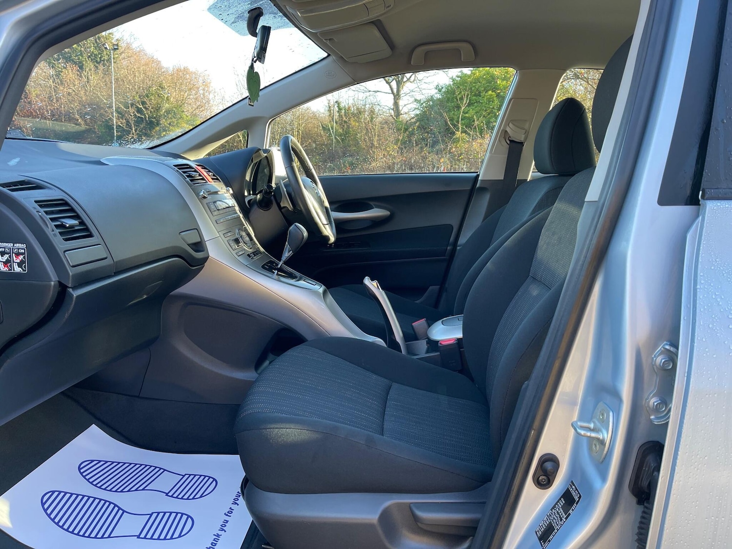 Used Toyota Auris 2009 for sale - 76952345: Photo 12