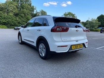 Used Kia Niro 2018 for sale - 75402062: Photo