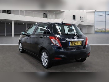 Used Toyota Yaris 2013 for sale - 76499450: Photo