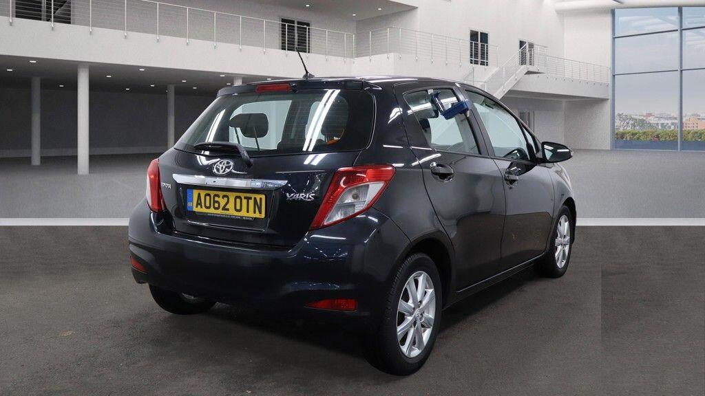 Used Toyota Yaris 2013 for sale - 76499450: Photo 4