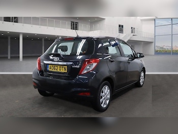 Used Toyota Yaris 2013 for sale - 76499450: Photo