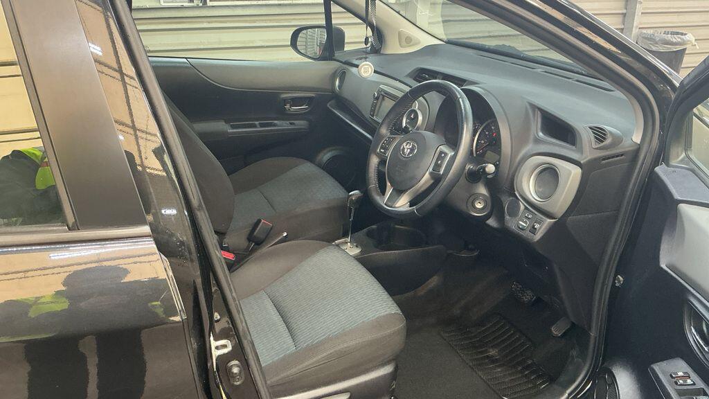 Used Toyota Yaris 2013 for sale - 76499450: Photo 9