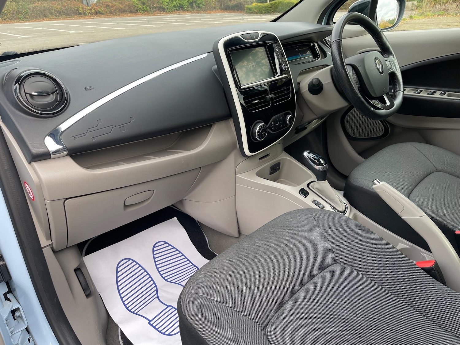 Used Renault Zoe for sale - 76473775: Photo 8