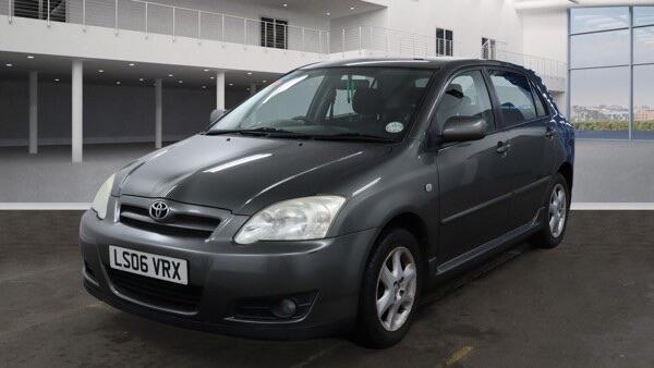 Used Toyota Corolla for sale - 78205378: Photo 2