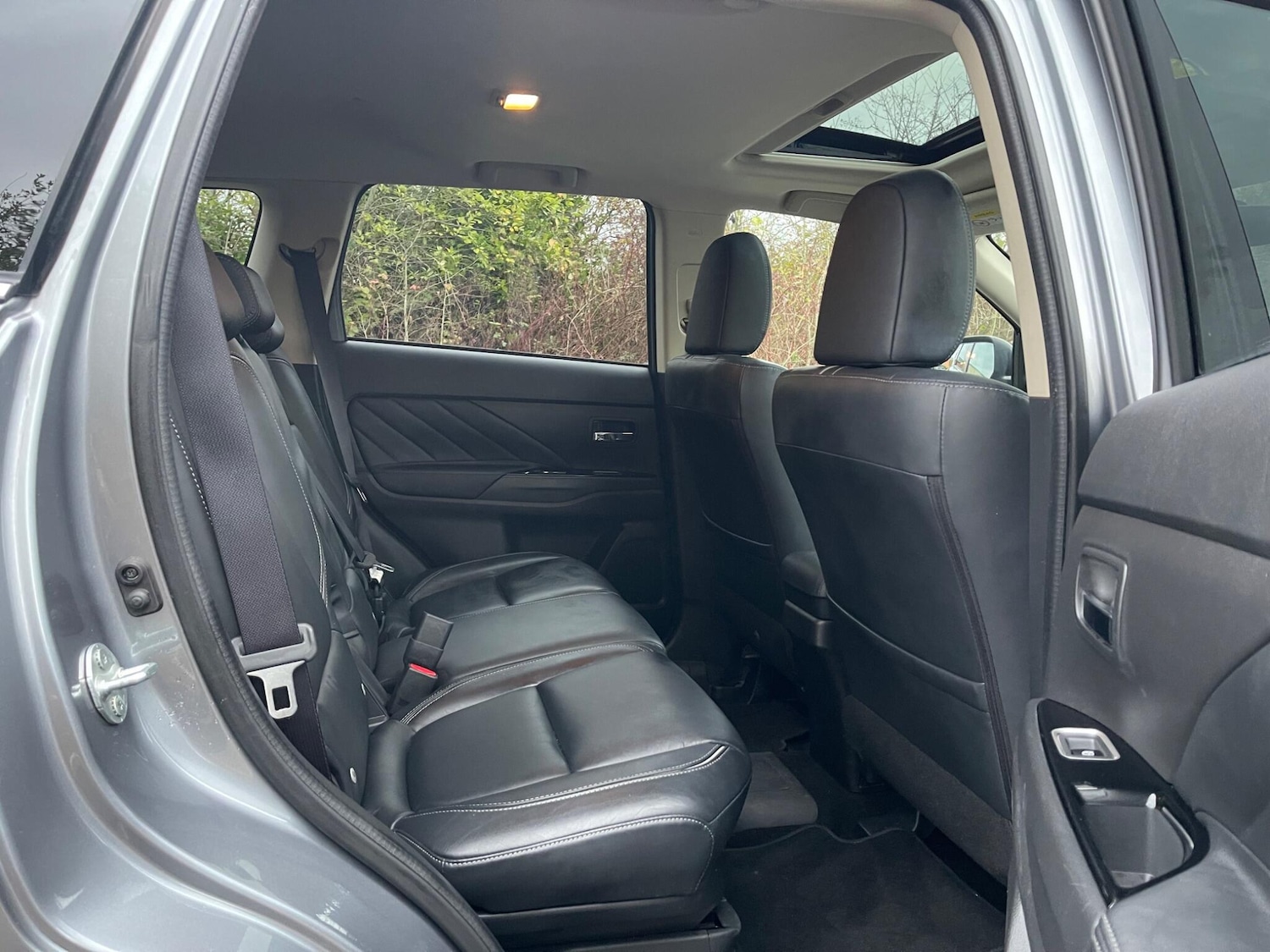 Used Mitsubishi Outlander 2016 for sale - 76537995: Photo 15