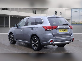 Used Mitsubishi Outlander 2016 for sale - 76537995: Photo